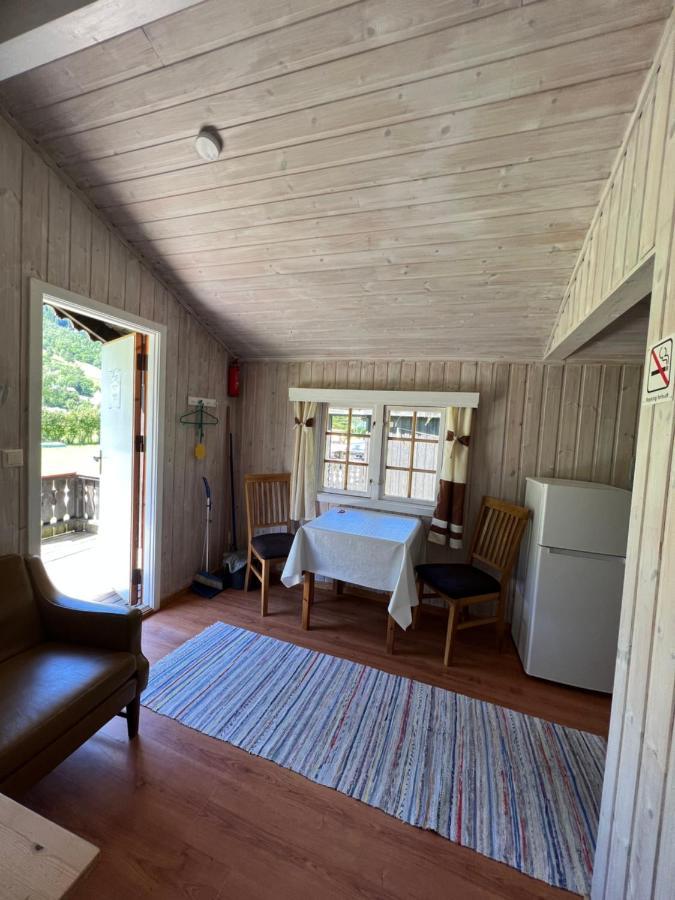 Vistdal Camping Myklebostad  ภายนอก รูปภาพ