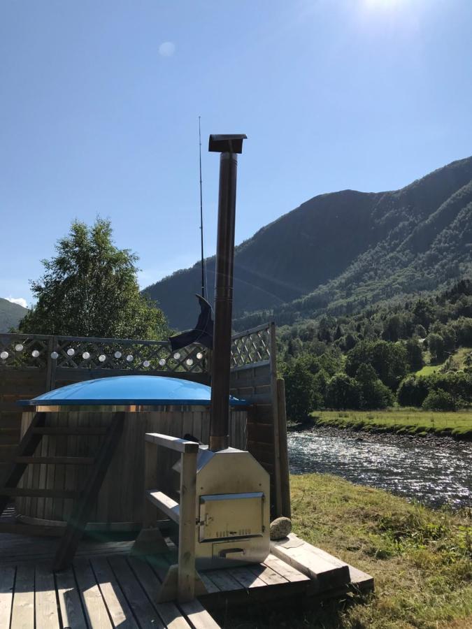 Vistdal Camping Myklebostad  ภายนอก รูปภาพ